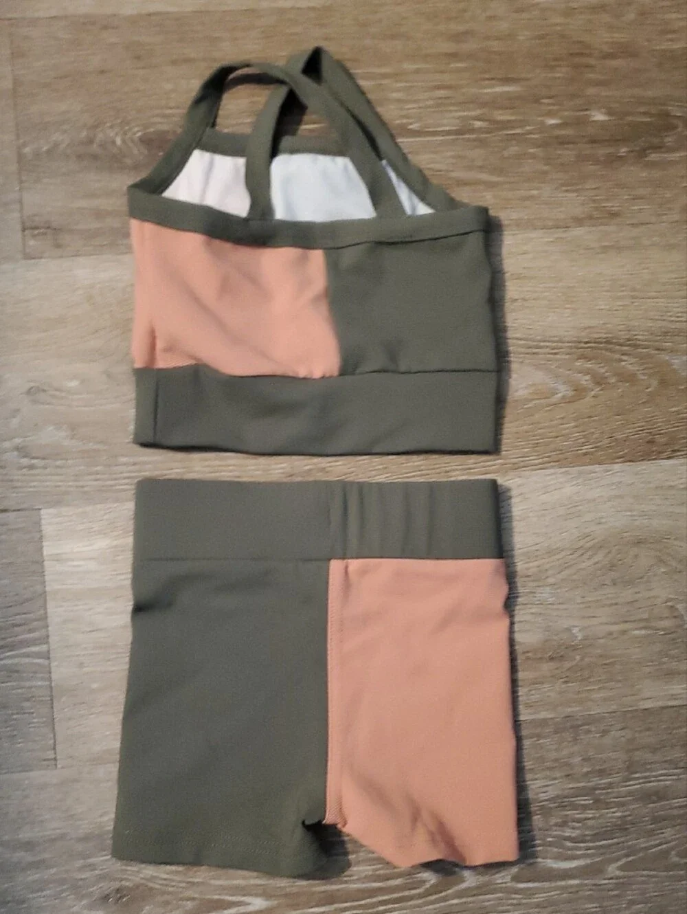 Kids Two-Tone Olive & Peach Active Shorts Set Little Wedgies girls 3/4